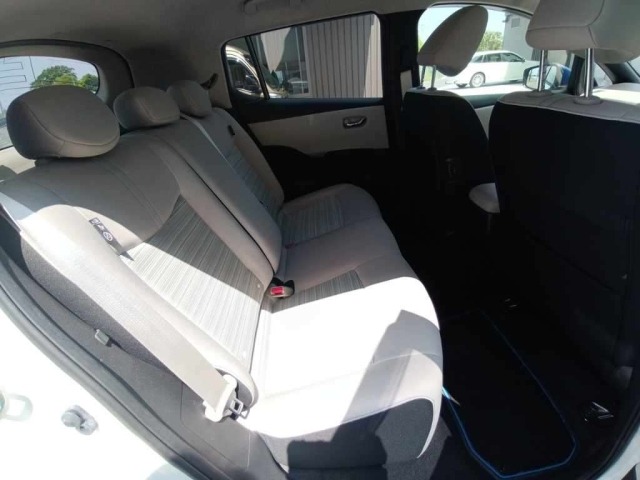 Nissan LEAF 2019 6982915-12