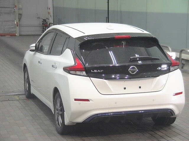 Nissan LEAF 2020 6982929-1