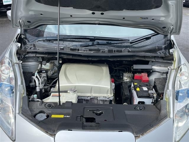 Nissan LEAF 2015 6983087-10