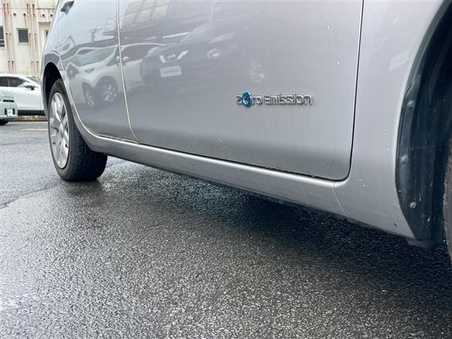 Nissan LEAF 2015 6983087-9