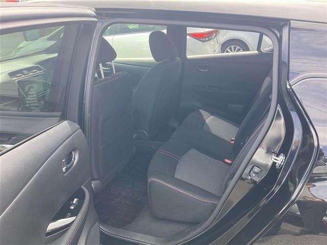 Nissan LEAF 2021 6983109-21