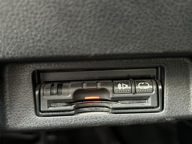 Nissan LEAF 2019 6983177-8