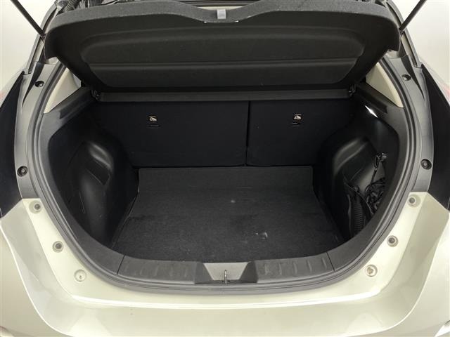 Nissan LEAF 2019 6983178-11