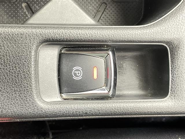 Nissan LEAF 2019 6983178-7