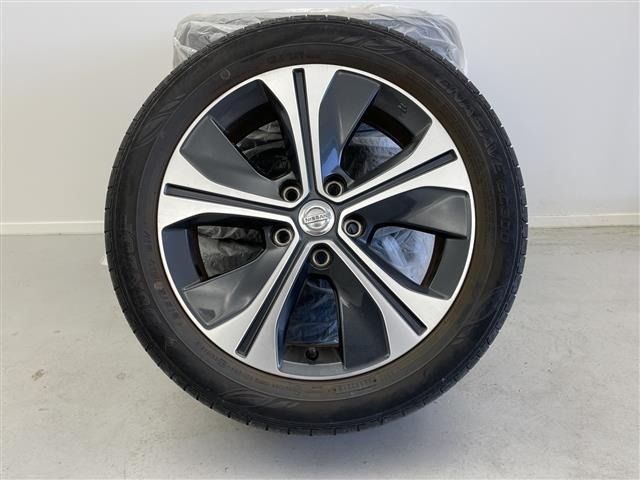 Nissan LEAF 2019 6983178-8