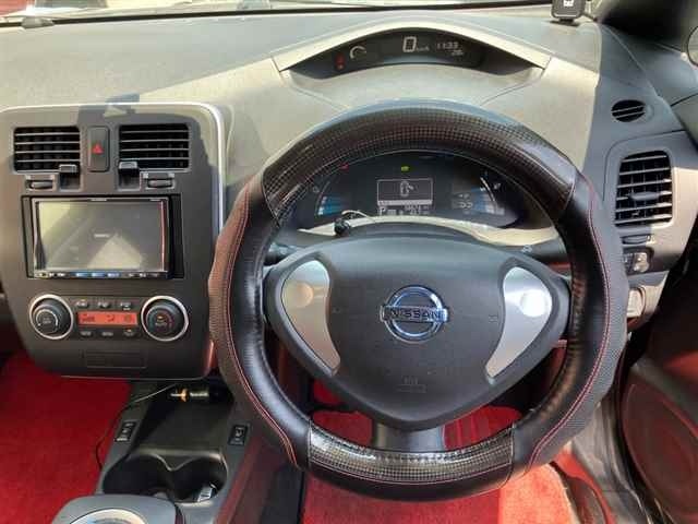 Nissan LEAF 2013 6983371-3