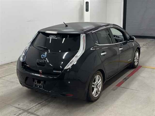 Nissan LEAF 2013 6983371-5