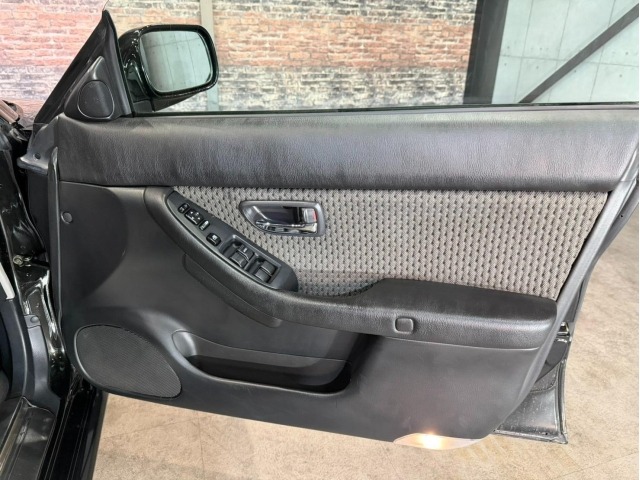 Subaru LEGACY B4 2002 6995179-36
