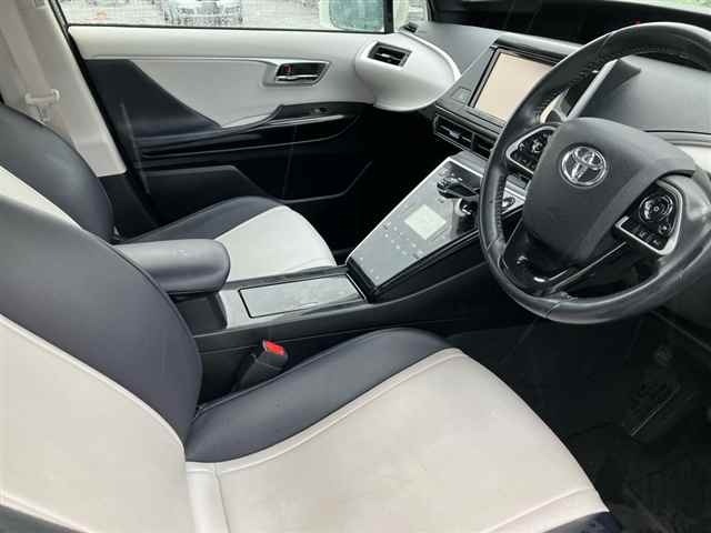 Toyota Mirai 2016 6992885-7