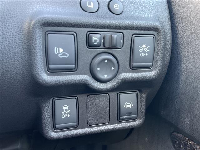Nissan NOTE 2016 6984737-21