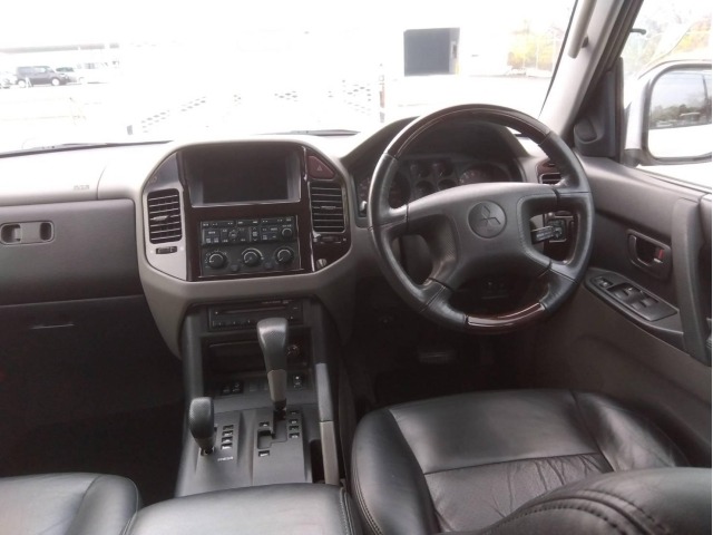 Mitsubishi PAJERO 2002 7001754-2
