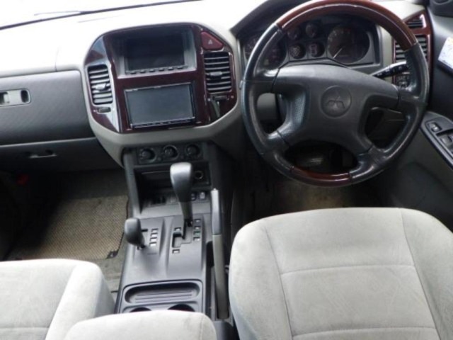 Mitsubishi PAJERO 2000 7001768-2