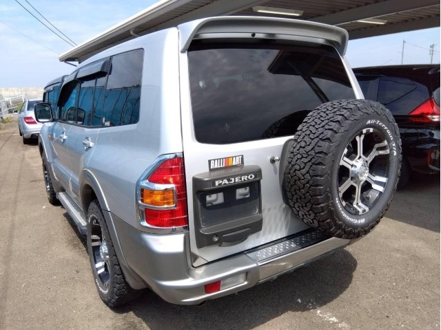 Mitsubishi PAJERO 2000 7001768-5
