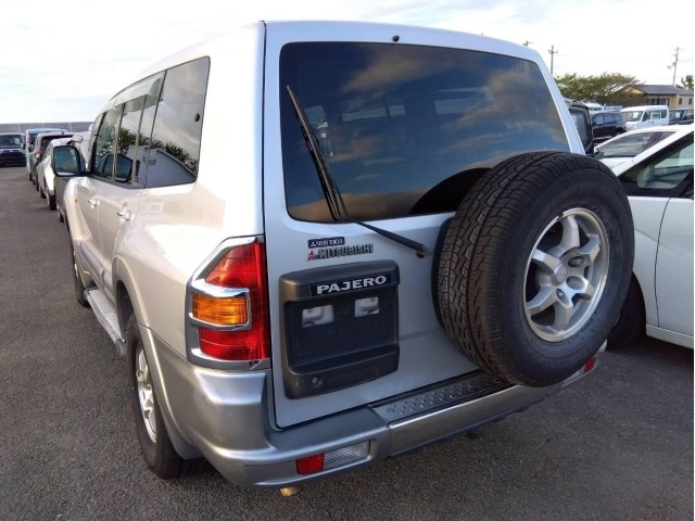 Mitsubishi PAJERO 2000 7001773-5