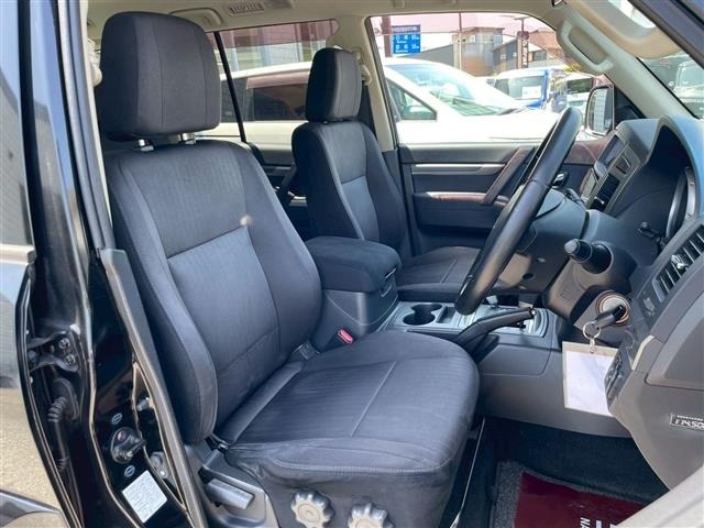 Mitsubishi PAJERO 2014 7001808-21