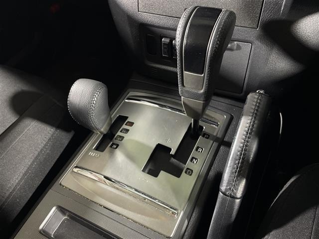 Mitsubishi PAJERO 2015 7001809-13