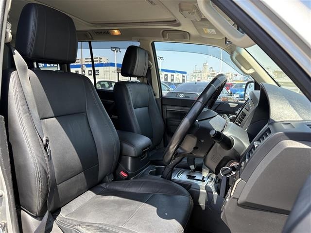 Mitsubishi PAJERO 2019 7001819-10