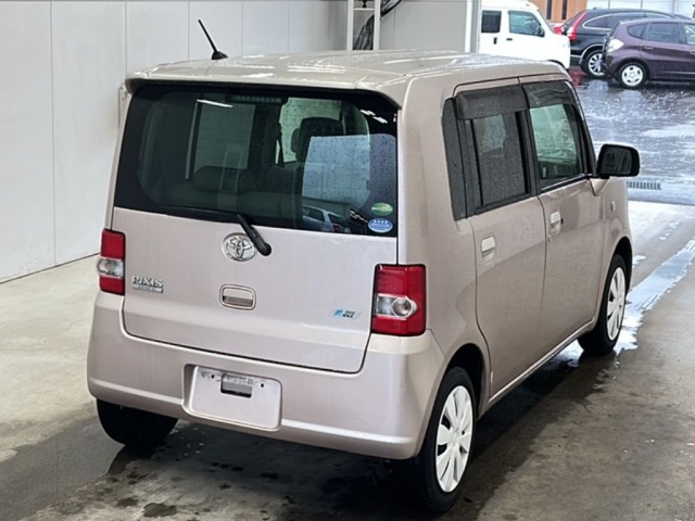 Toyota PIXIS SPACE 2013 6978857-1
