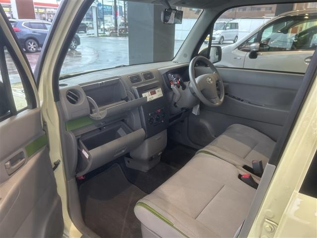 Toyota PIXIS SPACE 2014 6978905-2