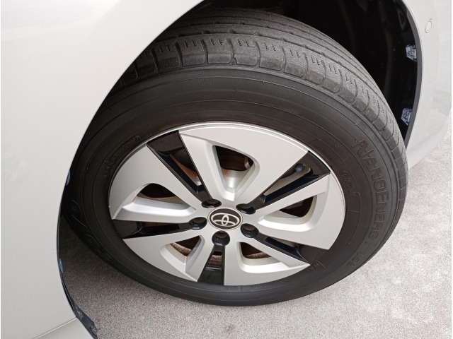Toyota PRIUS 2016 6974236-26