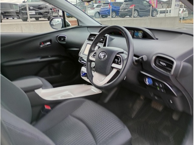 Toyota PRIUS 2016 6974236-4