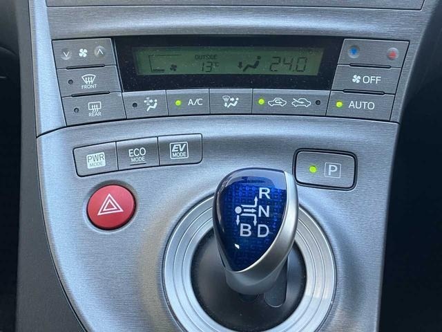 Toyota PRIUS 2013 6974249-24