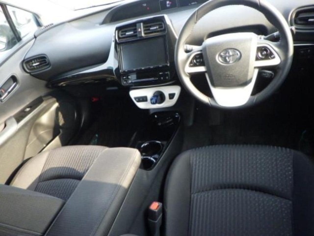 Toyota PRIUS 2018 6974254-2