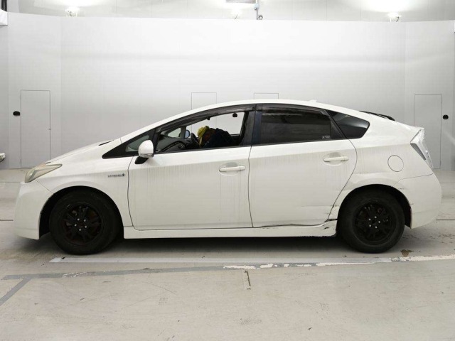 Toyota PRIUS 2011 6974279-4