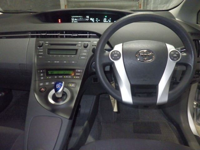 Toyota PRIUS 2011 6974328-4
