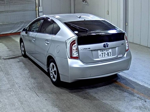 Toyota PRIUS 2015 6974374-1