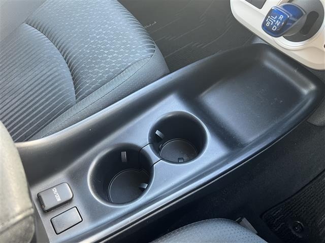 Toyota PRIUS 2016 6974403-36