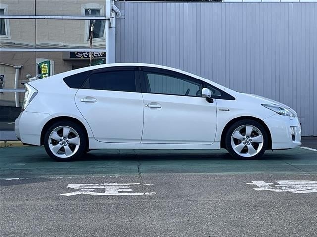 Toyota PRIUS 2011 6974439-1
