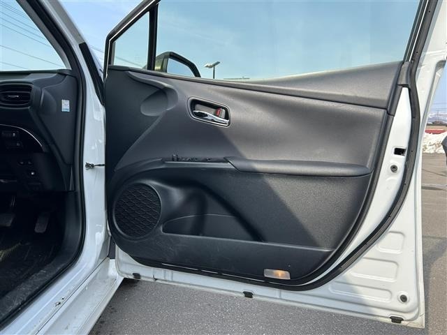 Toyota PRIUS 2022 6974480-12