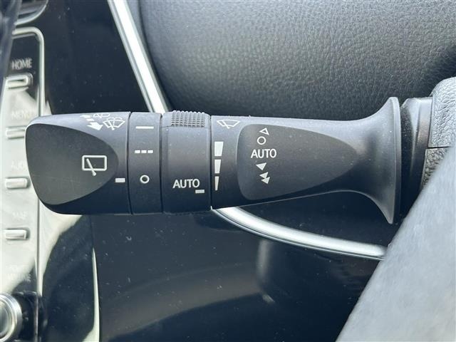 Toyota PRIUS 2022 6974480-7