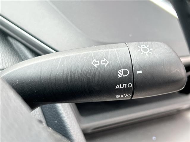 Toyota PRIUS 2023 6974564-9