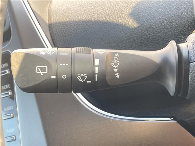 Toyota PRIUS 2022 6974593-10