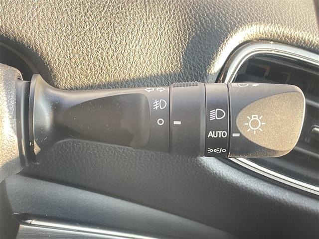 Toyota PRIUS 2022 6974593-11