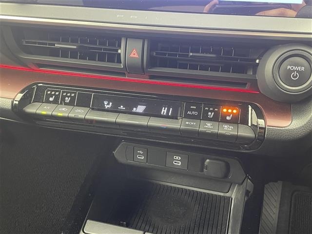 Toyota PRIUS 2023 6974703-1