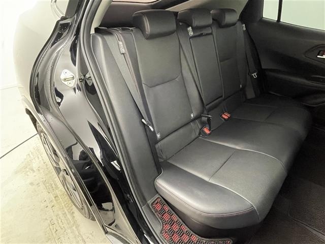 Toyota PRIUS 2023 6974703-11