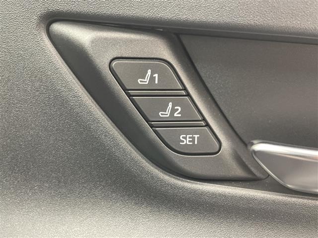Toyota PRIUS 2023 6974720-6