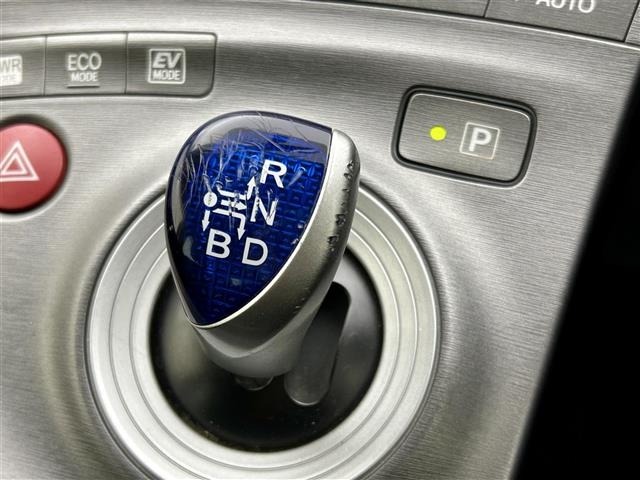 Toyota PRIUS 2015 6974732-8