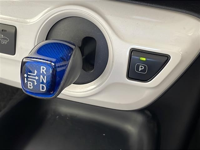 Toyota PRIUS 2016 6974754-13