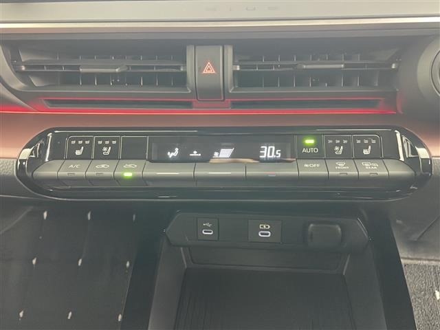 Toyota PRIUS 2023 6974755-10