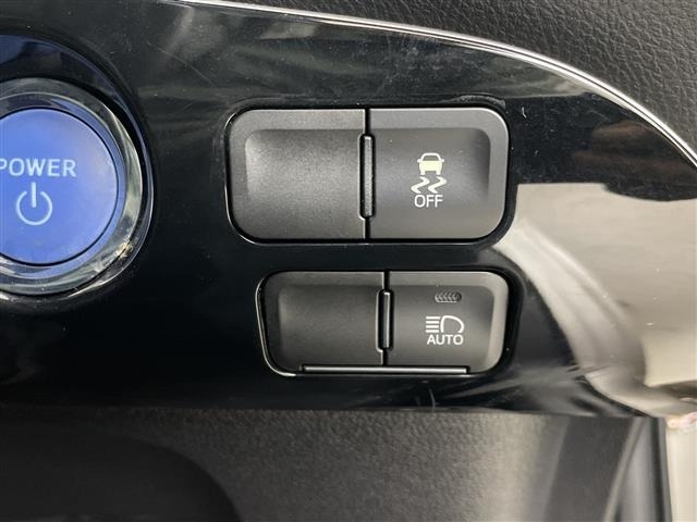 Toyota PRIUS 2019 6974793-18