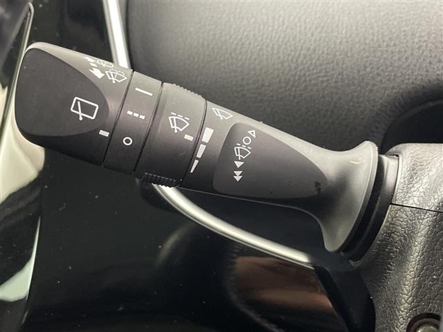 Toyota PRIUS 2019 6974793-8