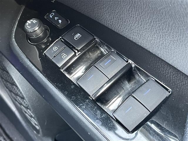 Toyota PRIUS 2019 6974794-9