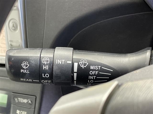 Toyota PRIUS 2011 6974800-11