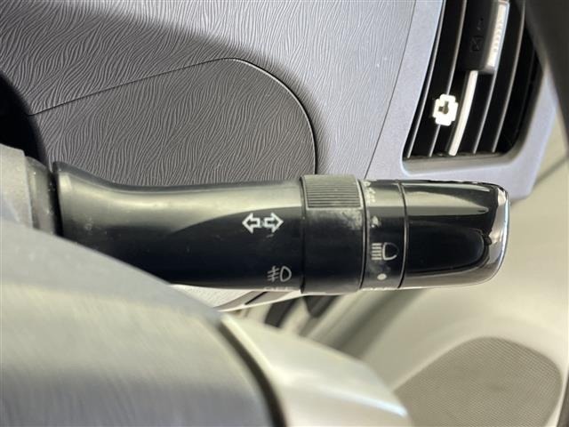 Toyota PRIUS 2011 6974800-12