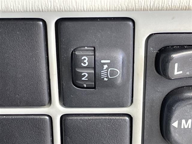 Toyota PRIUS 2011 6974800-3