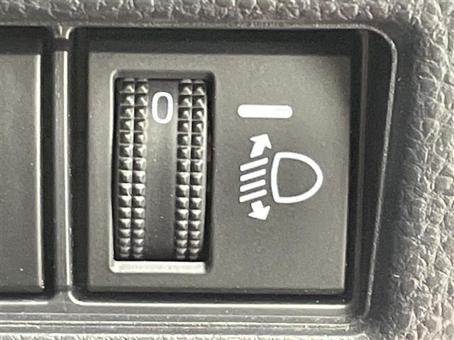 Toyota PRIUS 2023 6974801-7